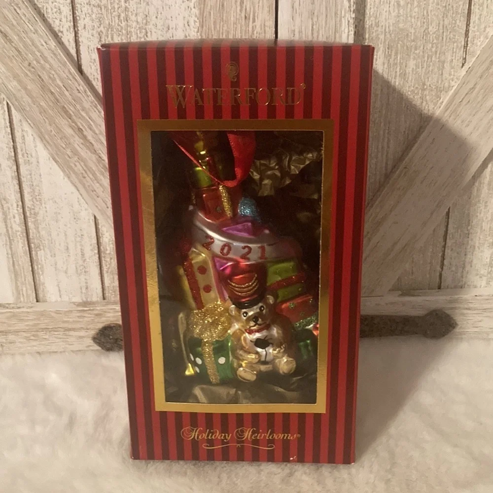 Waterford Holiday Heirlooms 2021 Christmas Ornament